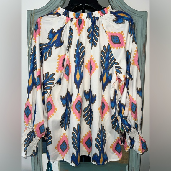 Women's Multicolor Patterned Top - Picture 2 of 4